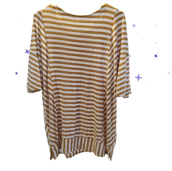 Shirt - Picture 3 of 3